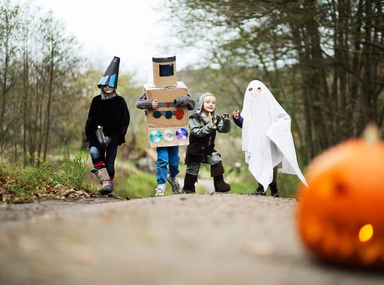 Five Reasons Why You Need to Trick or Treat in Your Own Neighbourhood