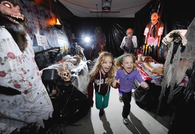 10 Edmonton Kid-Friendly Haunted Houses You can see for FREE This Year