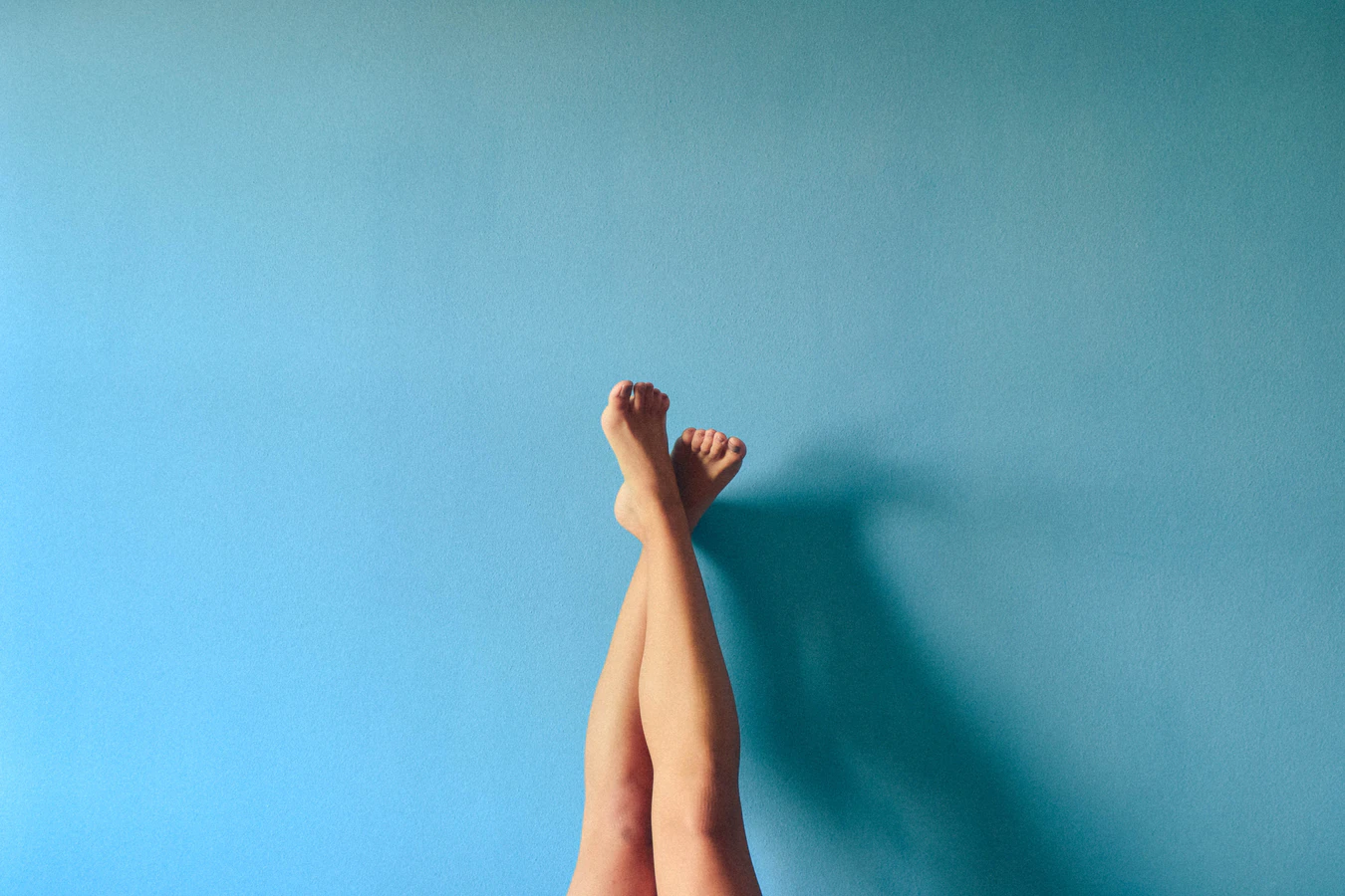 Things to Keep in Mind Before Waxing Your Legs at Home