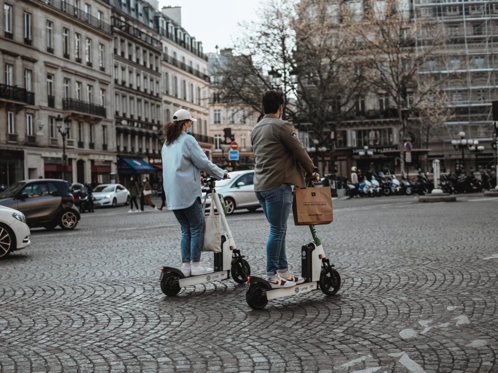 Why an Electric Scooter Might Be the Best Choice for a Student