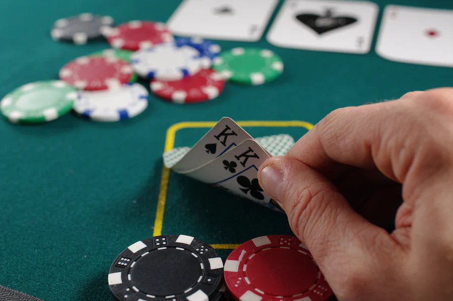 Why is Texas Hold ‘Em Poker So Popular?