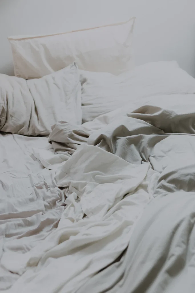 Cozy Up: Finding the Best Comforter in Canada for a Good Night’s Sleep