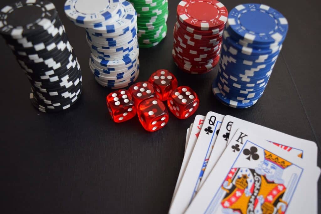Make Connections and Have Fun With Others At Online Casinos